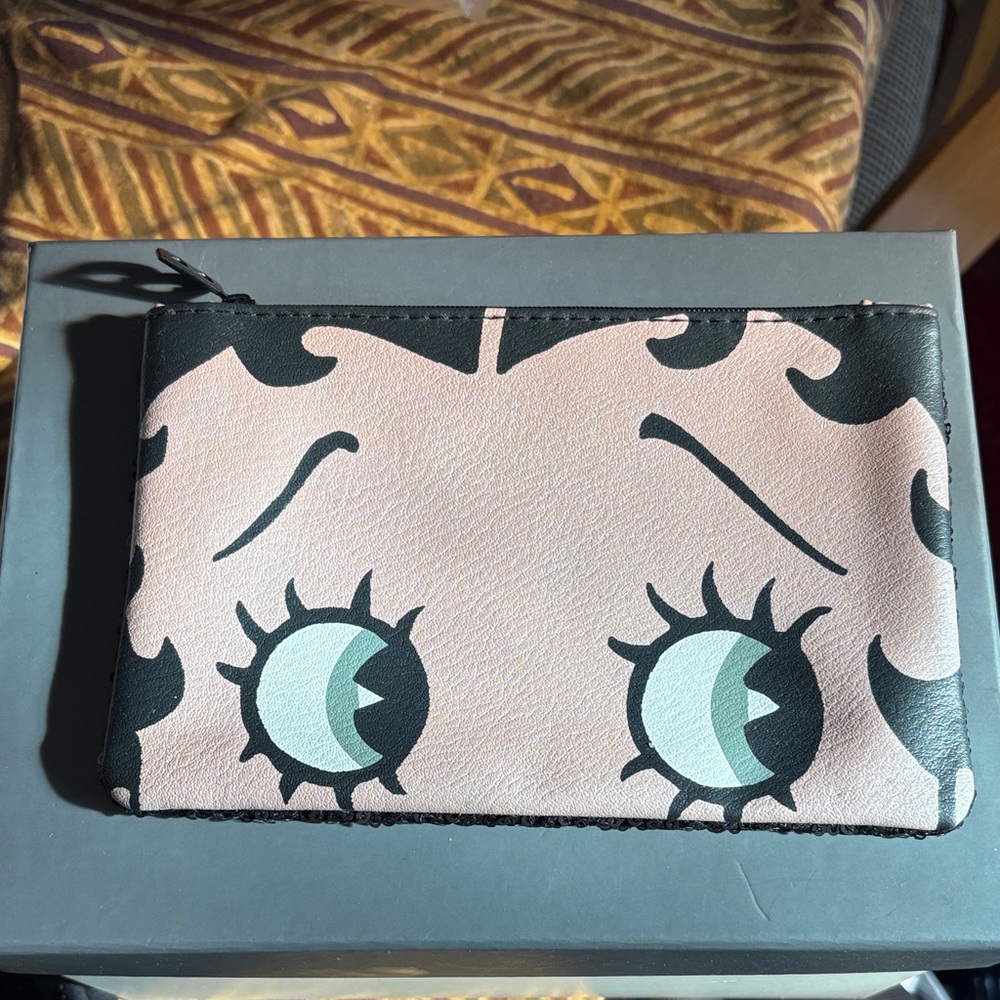 Cartoon Eye Design Clutch
